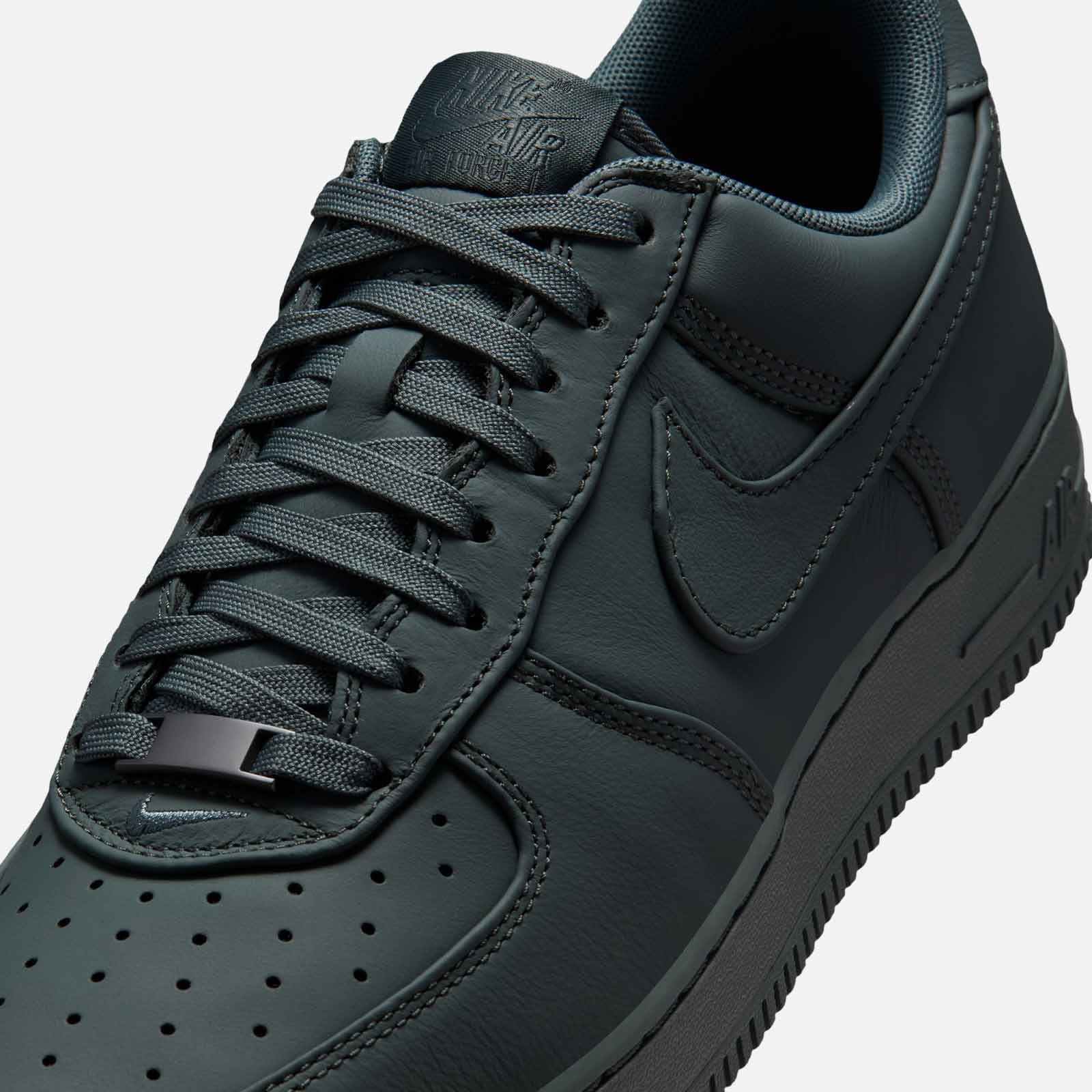 Air Force 1 Low Retro Premium Bomber Grey IM3078 002