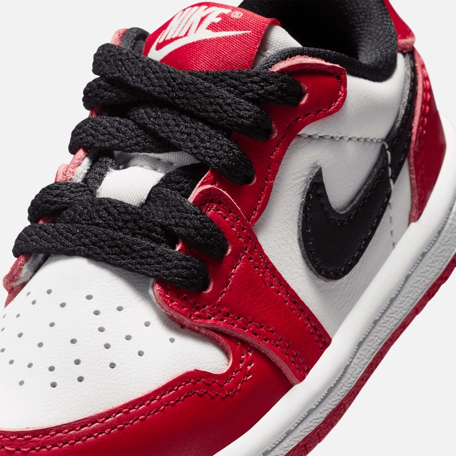 Jordan 1 Retro Low OG Chicago TD HQ6997 600