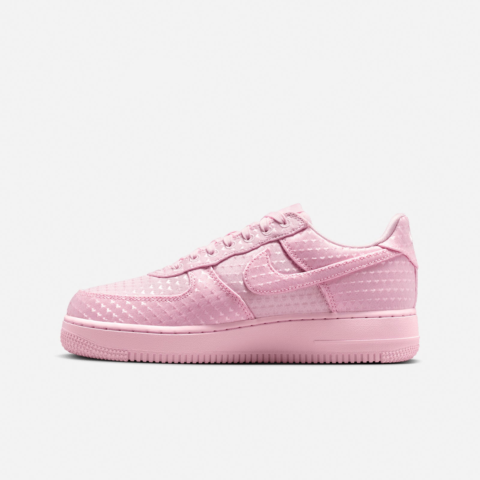 Air Force 1 07 SE Valentine s Day IQ9965 601