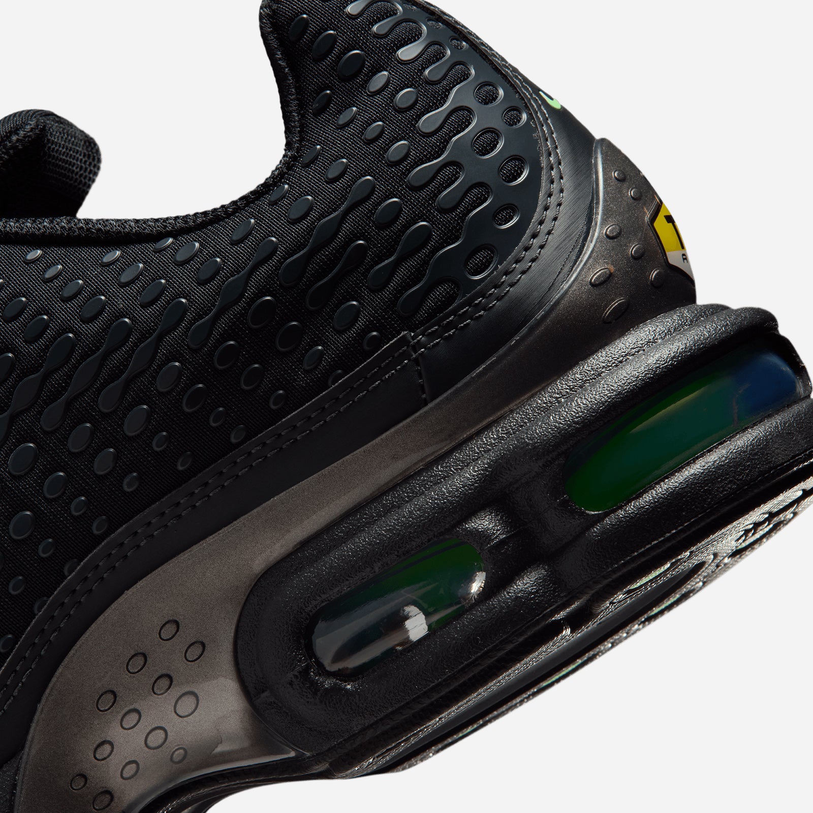 Air Max Plus VII HQ2197 004