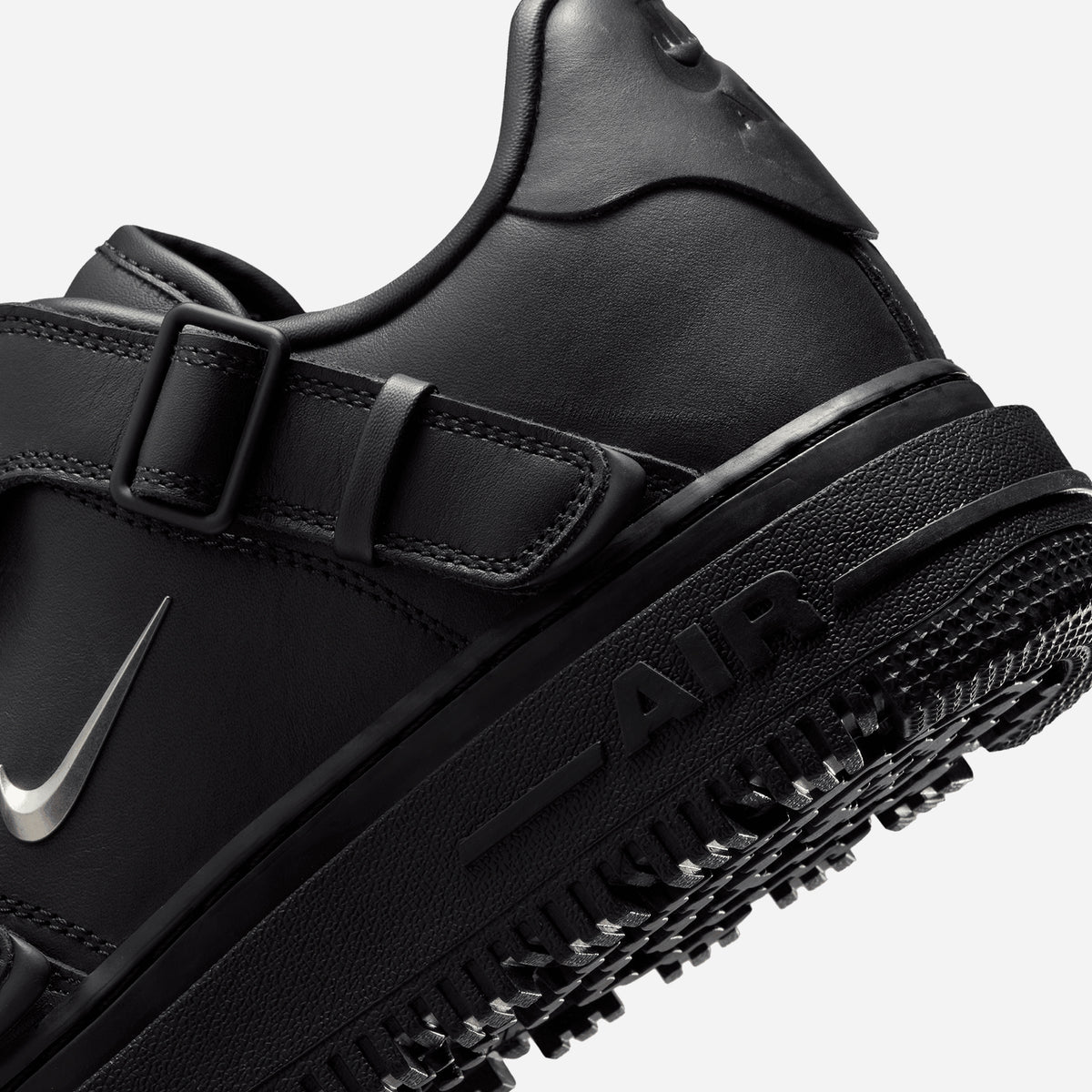 Nike Air Force 1 Low Luxe Black JA3822-010