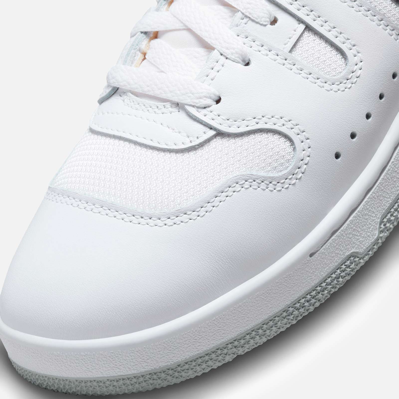 Attack QS SP Black and White FB8938 101