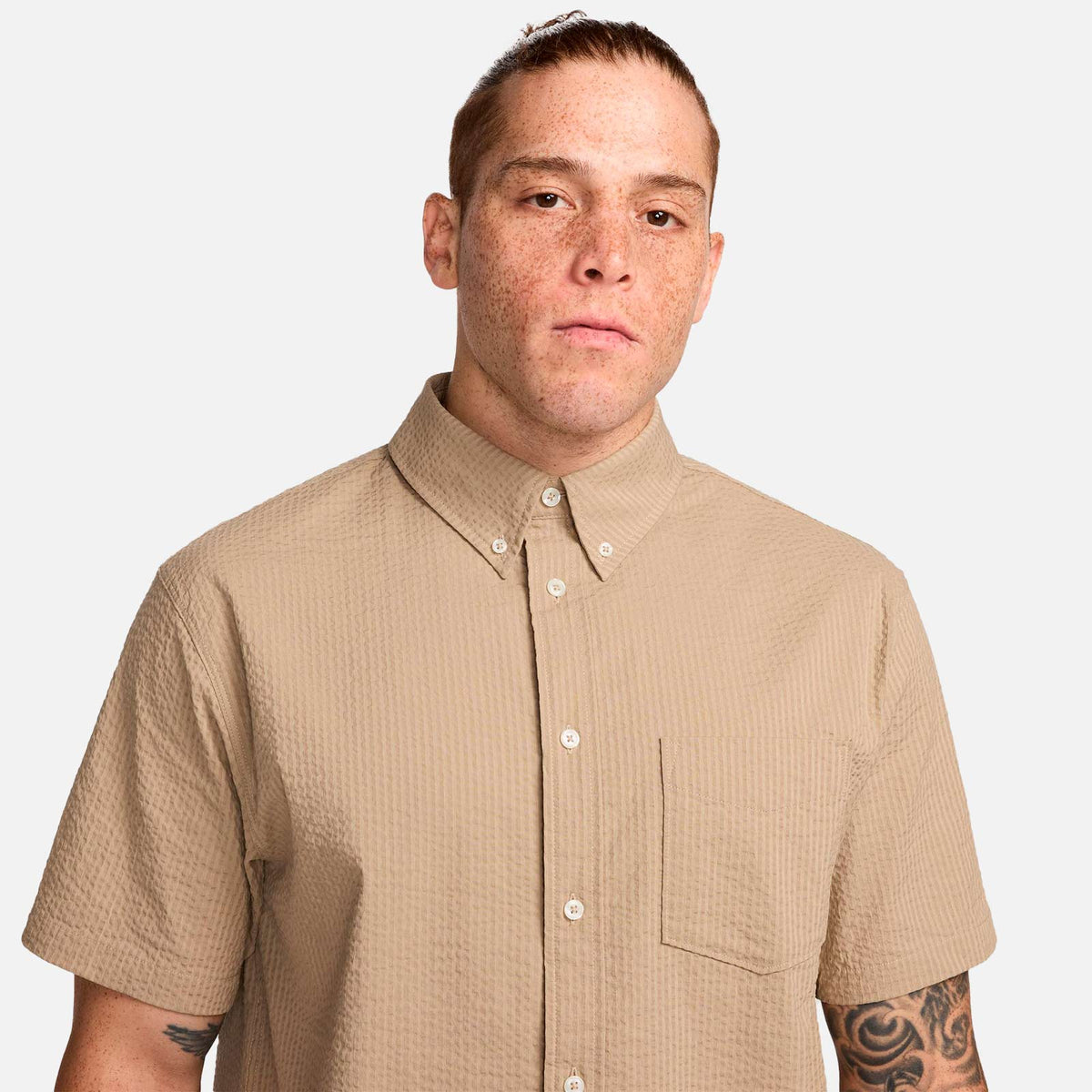 Nike Life Hemd mit Seersucker-Knöpfen FN3222-247 - M