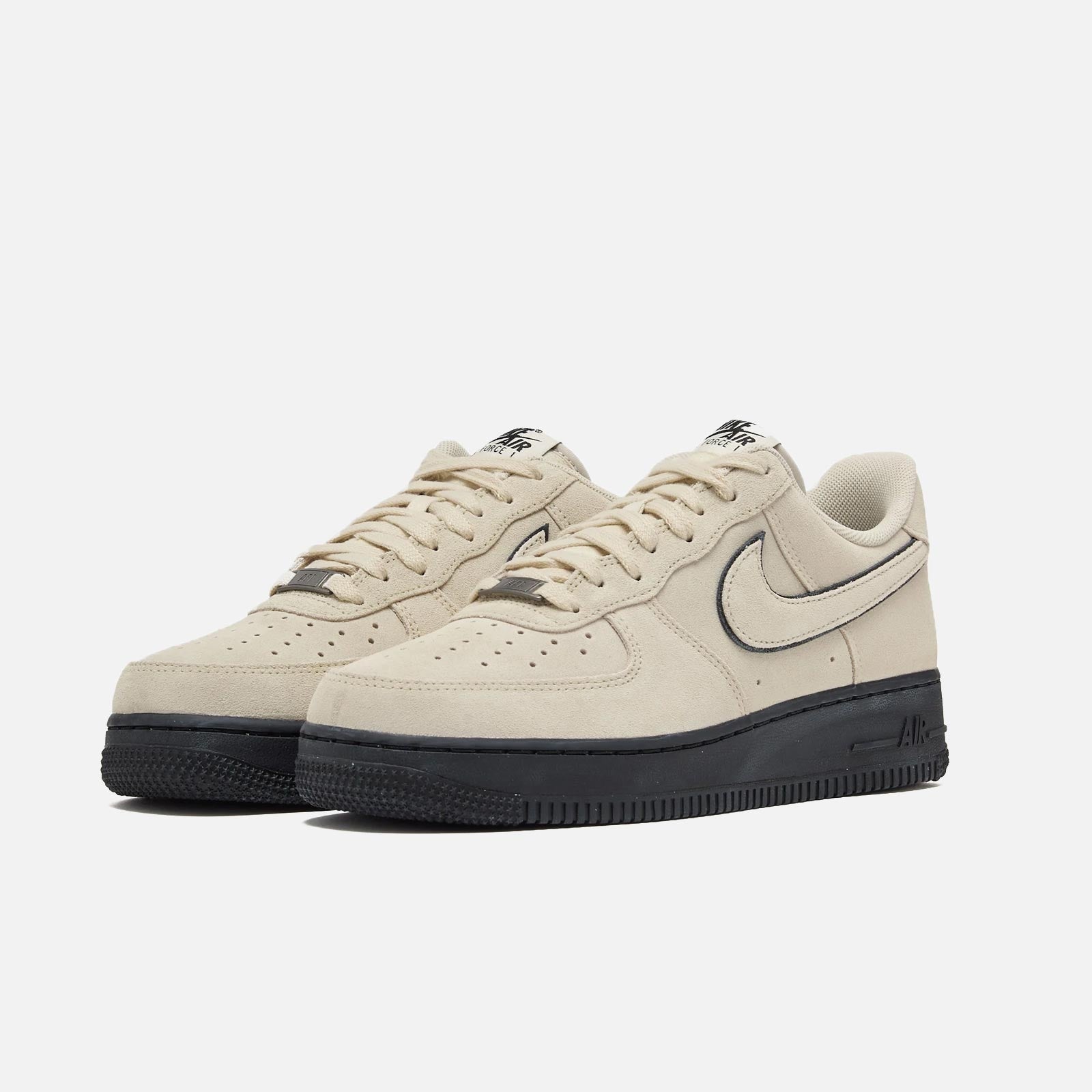 Air Force 1 07 LV8 HQ1966 200