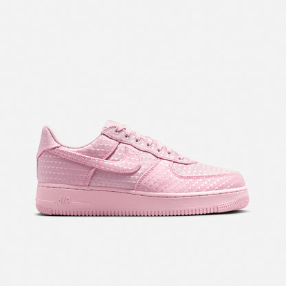 Air Force 1 07 SE Valentine s Day IQ9965 601