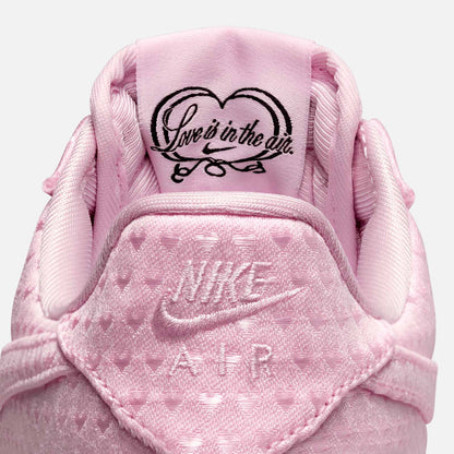Air Force 1 07 SE Valentine s Day IQ9965 601