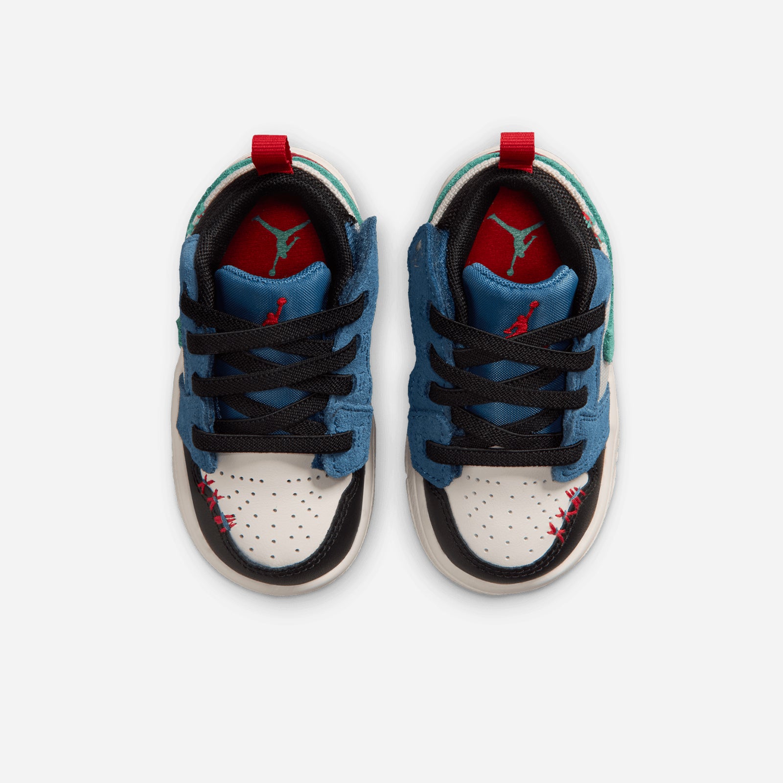 Jordan 1 Low Alt SE IO2064 401