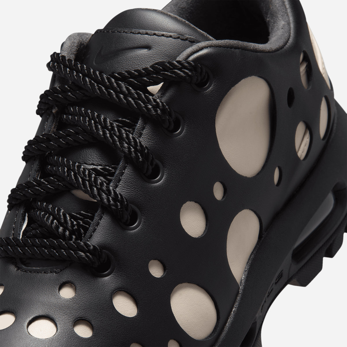 Nike Air Max Goadome Low QS IR2174-100